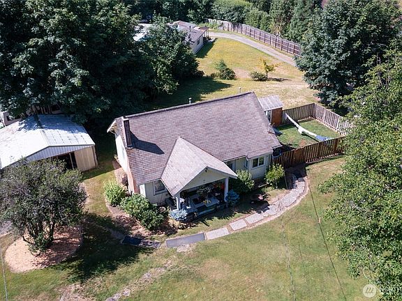 4th image of 5411 62nd Avenue SW