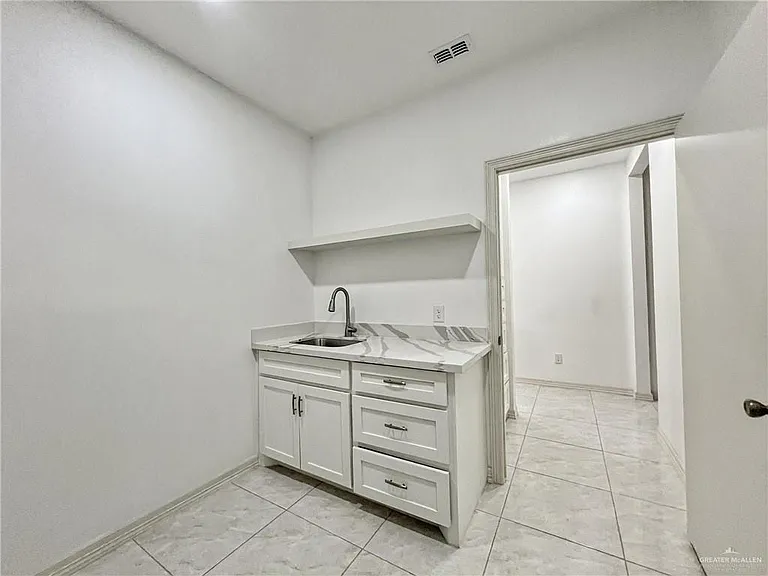 7723 Villa Rama South St — Photo 8
