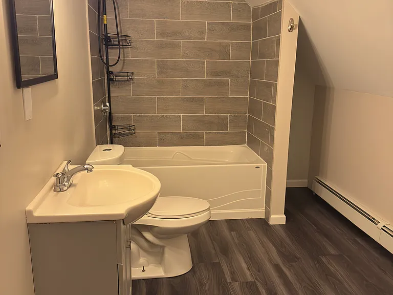 24 Potter St #3 — Photo 19