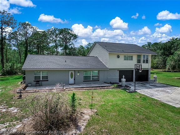 3rd image of 5731 Wolf Lake Rd