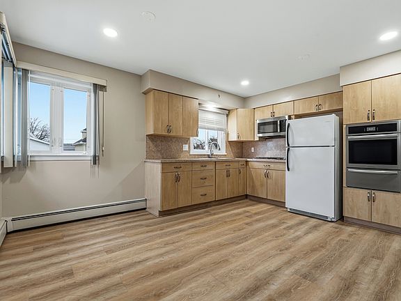 3rd image of 46 Stanley St Floor 2