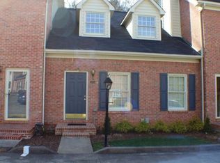 303 Ashley Oaks Private Dr, Kingsport, TN 37663