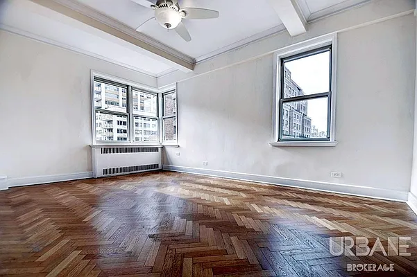 Rented by Urbane Brokerage | media 17