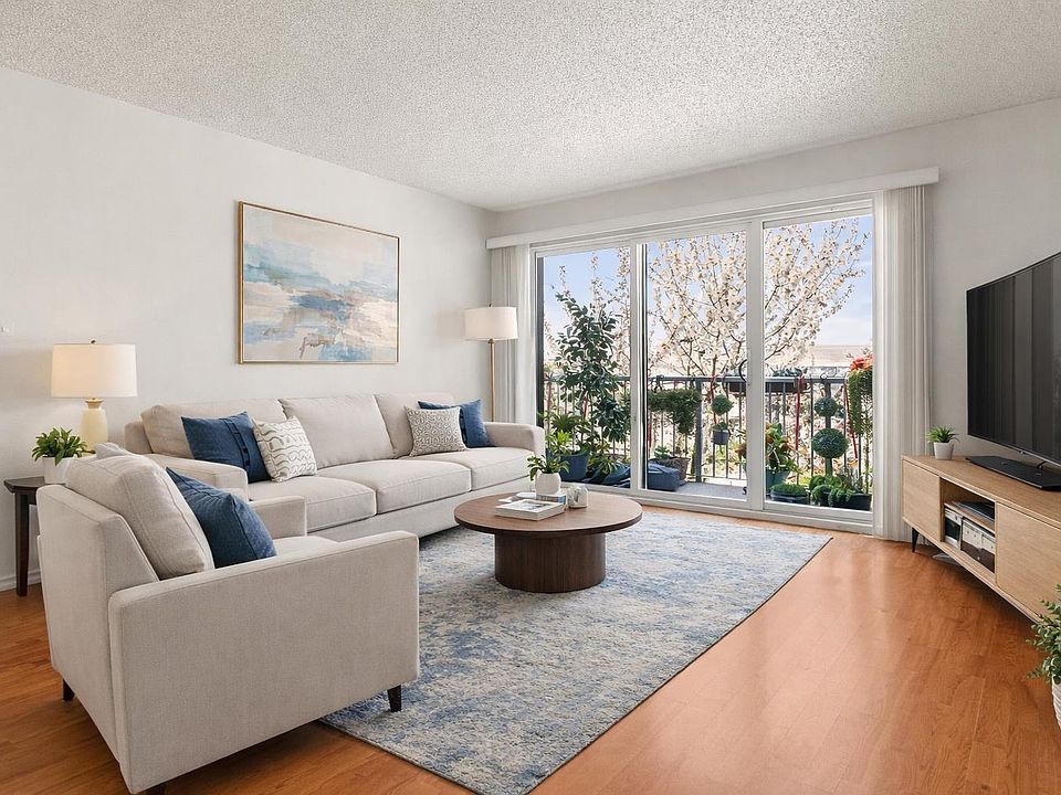 1st image of 7240 Lindsay Rd #306