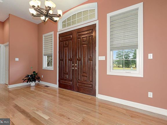 5th image of 29506 Turnberry Dr