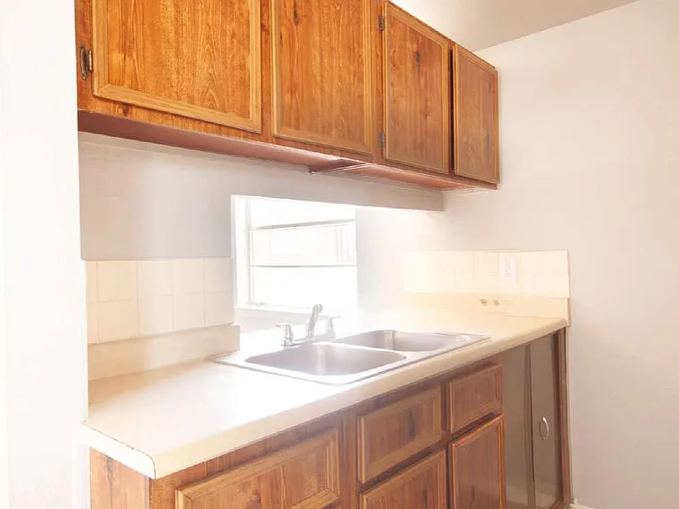 8153 Saint Andrew Ln #B — Photo 11