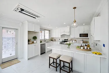 10-46 Utopia Parkway, #UNITE-2