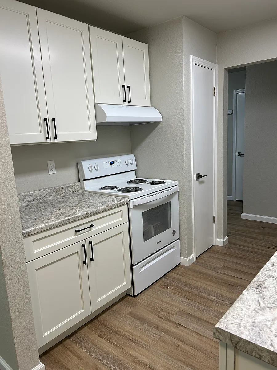 Building Photo - 2829 Apple Valley Ln #3
