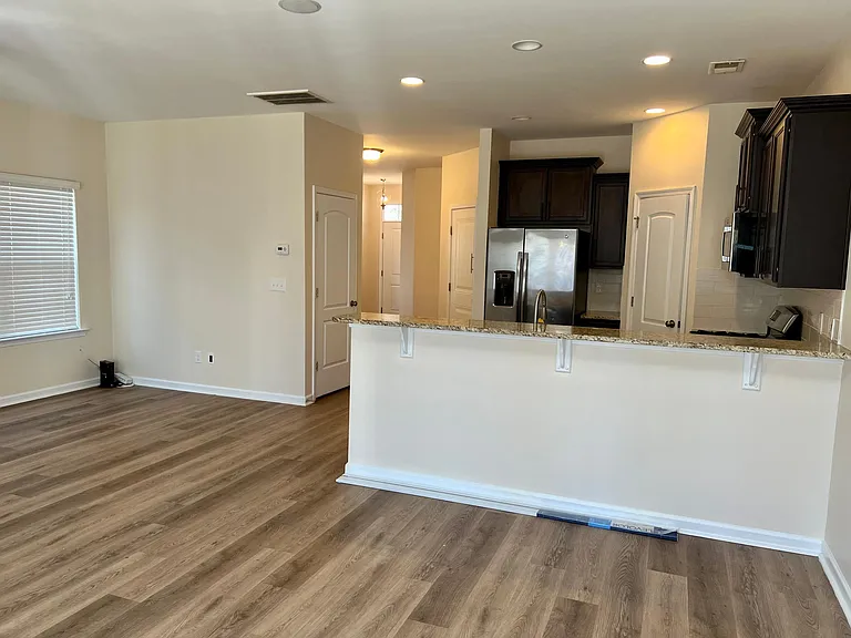 136 Brewers Oak Ln — Photo 4