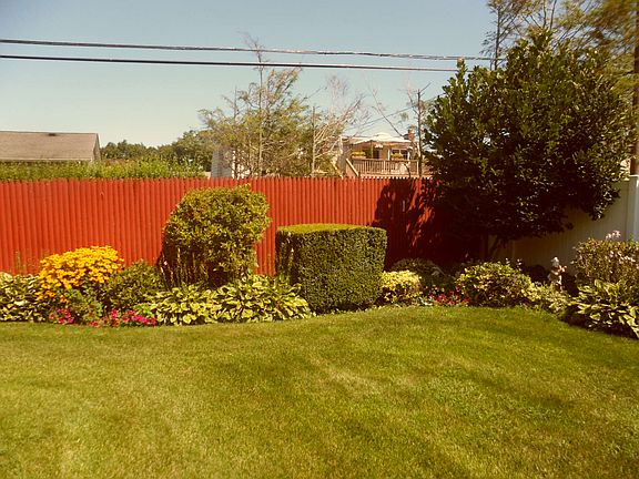 5th image of 263 Clarinet Ln