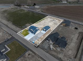 184 Taylor Ln, Pasco, WA 99301