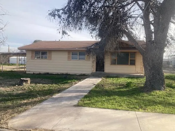 226 Main St, Sheffield, TX 79781