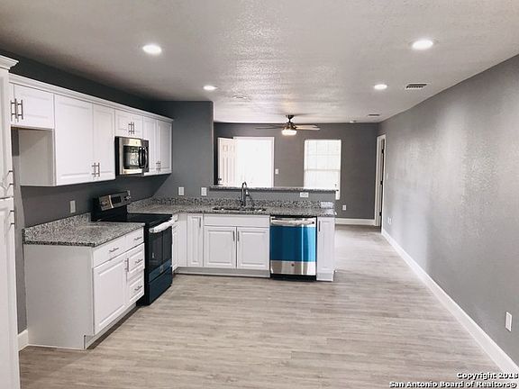 2nd image of 323 SW 29th St