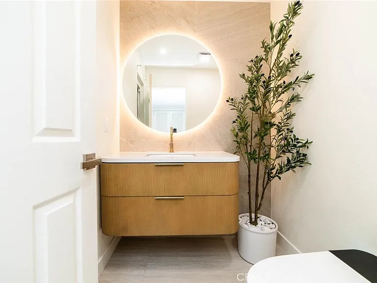 10 Oak Tree Ln — Photo 13