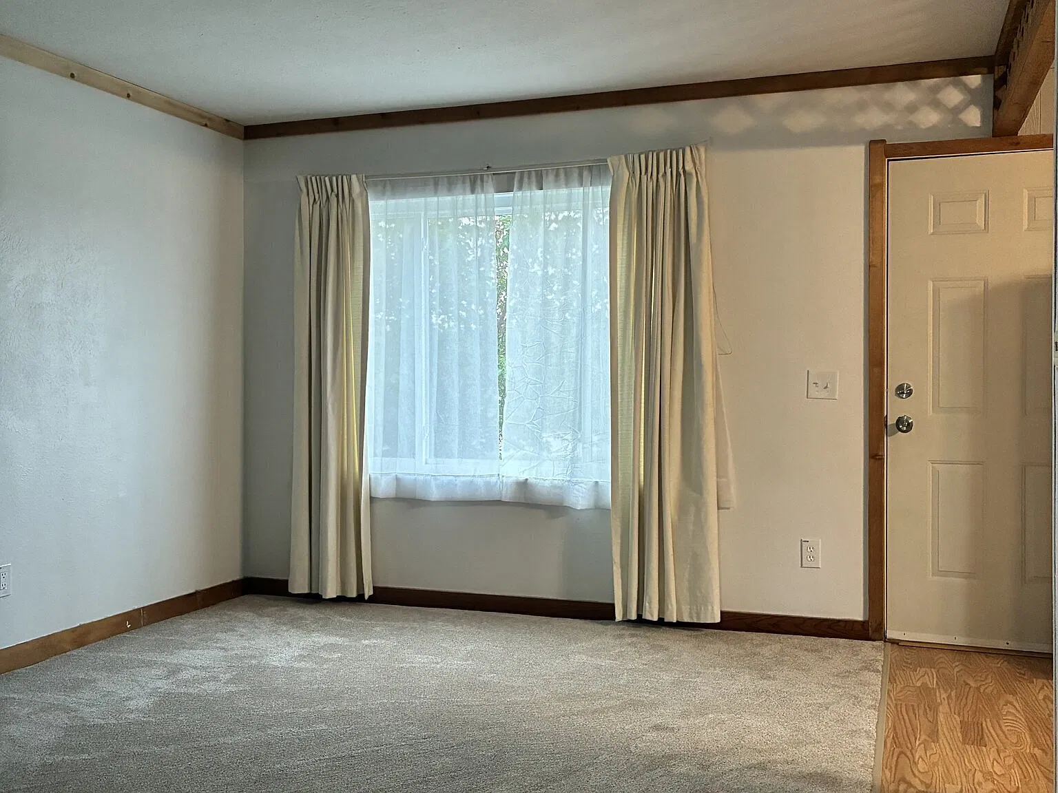 Fall in Love with Your New Home! Cozy 3-Bedroom Point Place Gem Available Now! — Photo 3