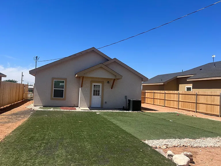 603 Crane Ave — Photo 16