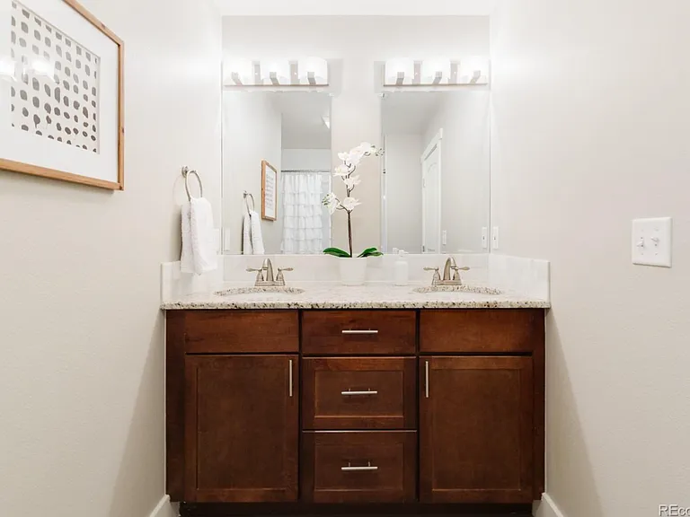 2905 Poplar St — Photo 12