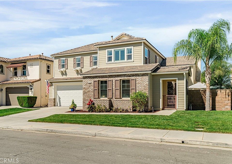 1st image of 32016 Woodside Ct