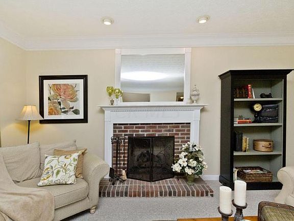 5th image of 6056 Haybury Dr