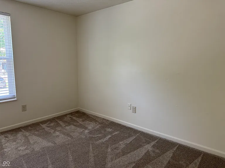 7717 Cambridge Dr — Photo 13