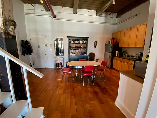 Rented by Dream Space Realty | media 4