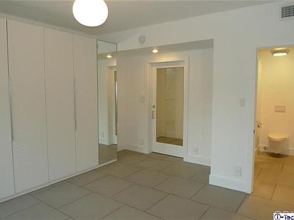 5th image of 531 N Rossmore Ave APT 102