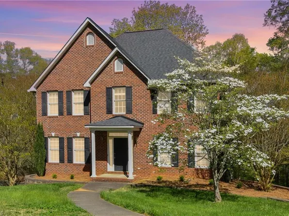 4409 Winterberry Ridge Ct, Winston Salem, NC 27103