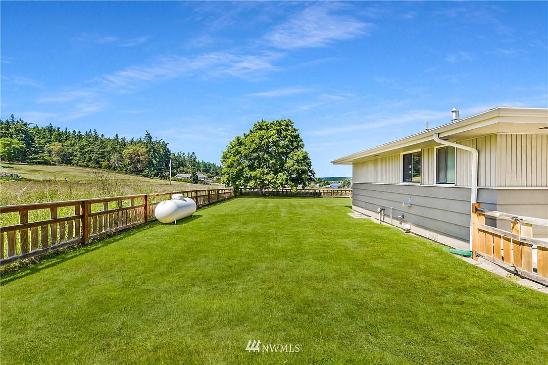 Oak Harbor, WA 98277