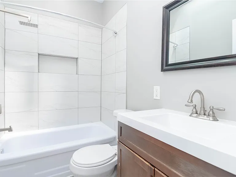 2811 Mayfield Ave — Photo 12