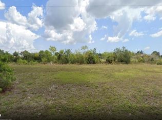 1004 NE 20th St, Cape Coral, FL 33909