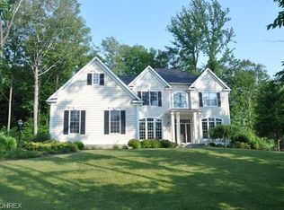 16425 Majestic Oaks, Chagrin Falls, OH 44023