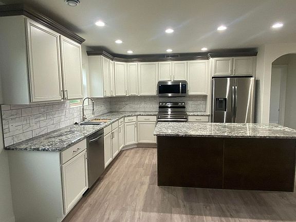 3rd image of 2181 Excalibur Way Lot 8
