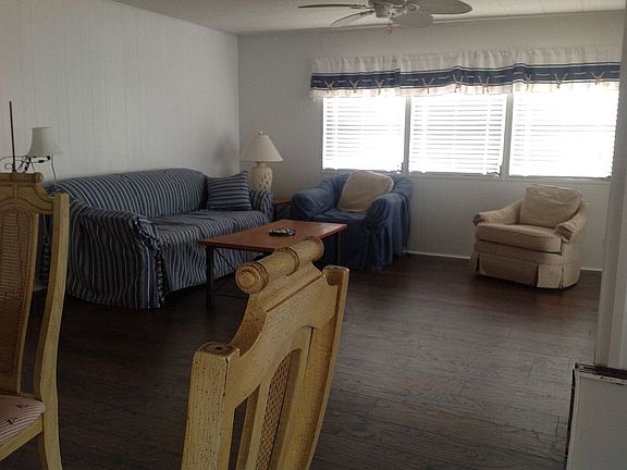 3rd image of 34 Caballo Way