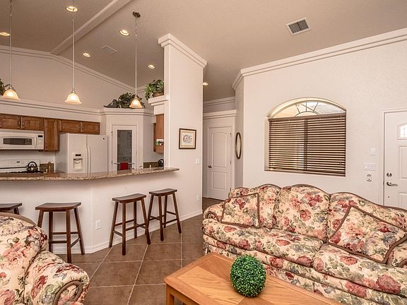 5th image of 2693 Beverly Glen Dr