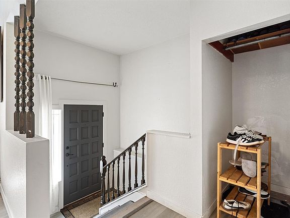 5th image of 588 Heatherly Rd