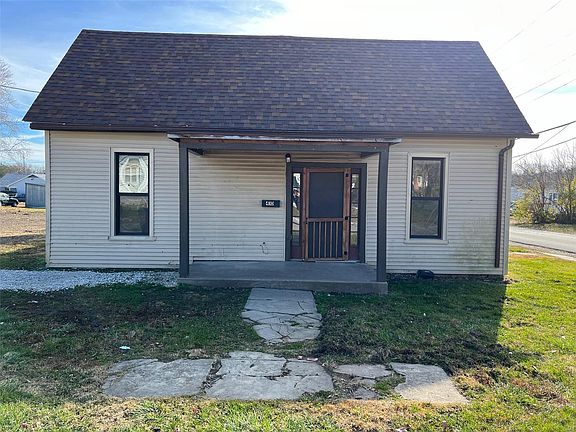 5th image of 410 E College St