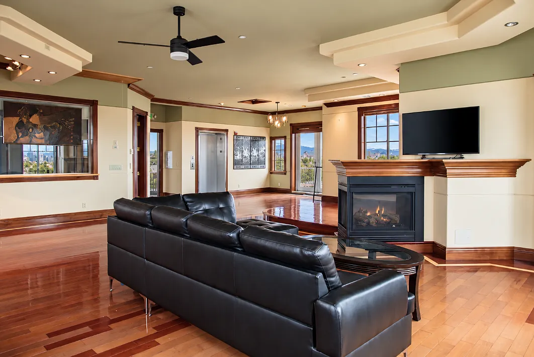 1 bed, 1798 sqft, $3,350 — Photo 1