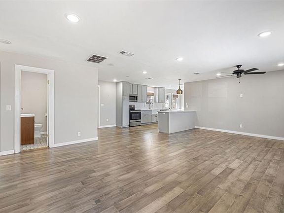 5th image of 1514 Andover Ct