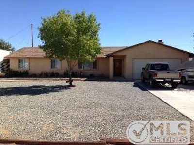 14615 Quinnault Rd, Apple Valley, CA, 92307