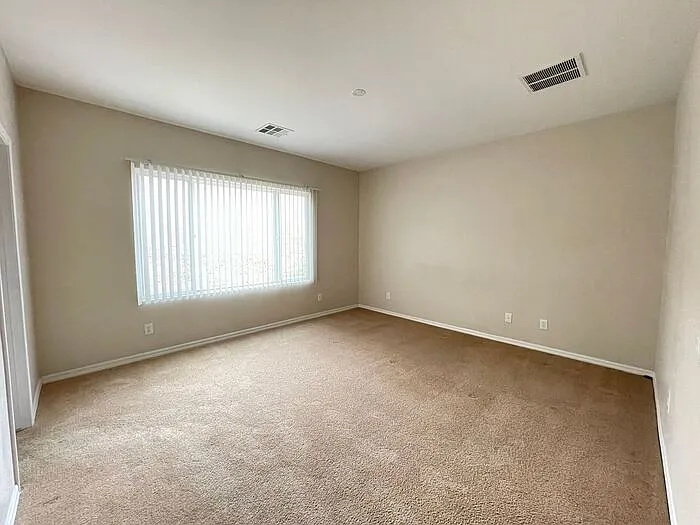 2928 Pitgaveny Ave — Photo 4