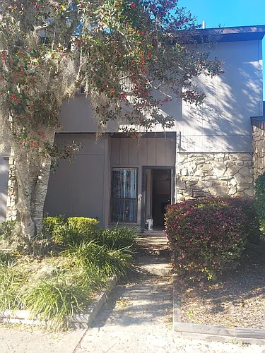 3750 NW 53rd Rd Photo 1