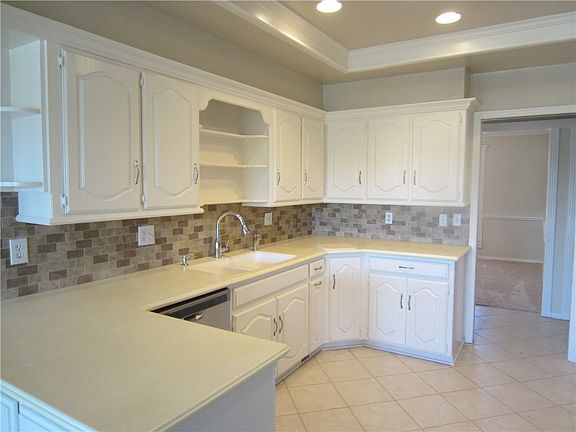 4th image of 12617 Green Valley Dr