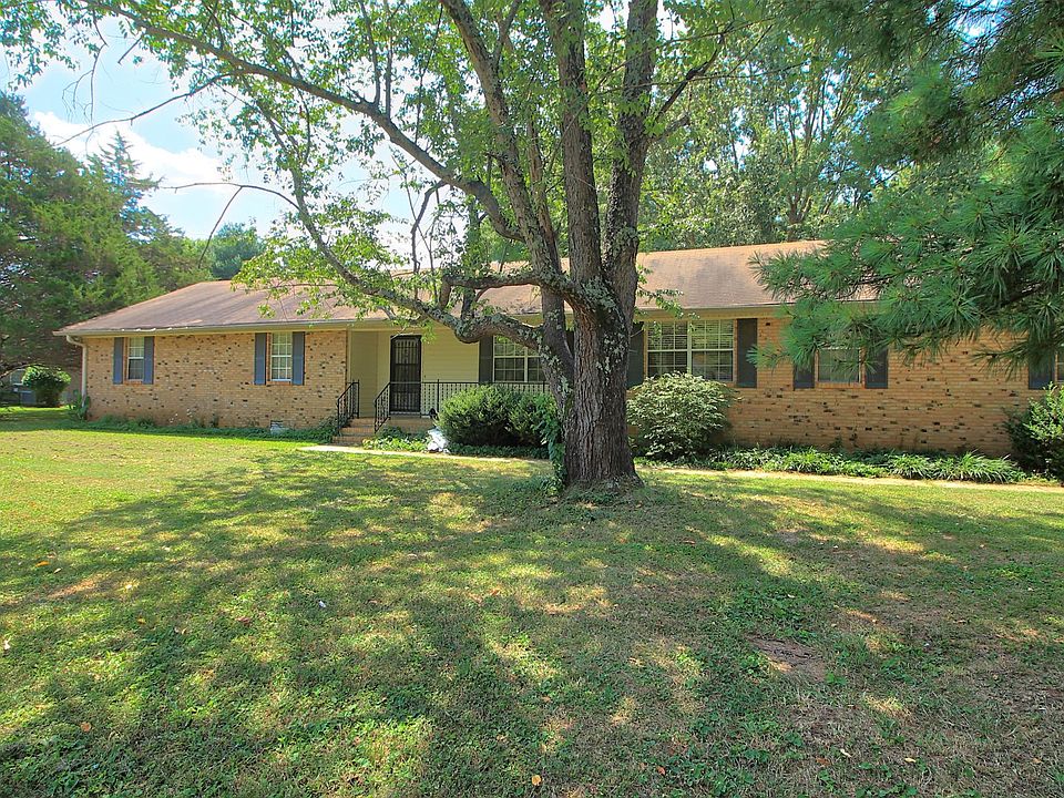 1st image of 385 Highfield Dr