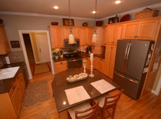 810 Carriage Lake Ct, Lexington, SC 29072