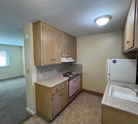 5th image of 1261 Cortez Dr