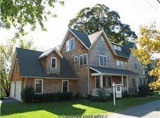 6528 79th St, Cabin John, MD 20818