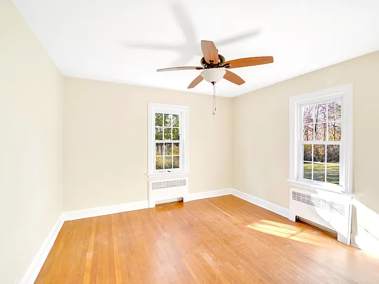 443 Benson Rd — Photo 7