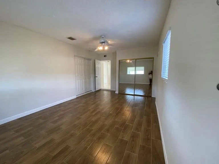 1230 SE 14th Dr — Photo 18
