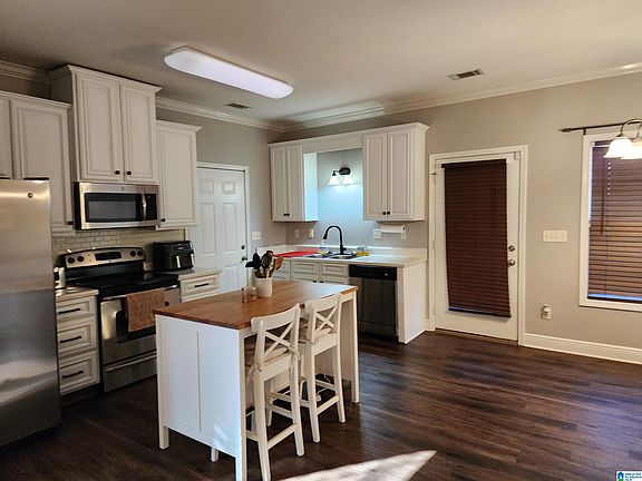4th image of 4956 Easton Pl