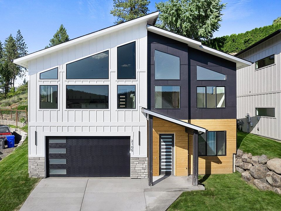 1st image of 2105 E Turnberry Ln